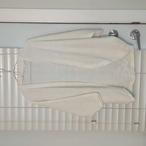 White knit caridigan